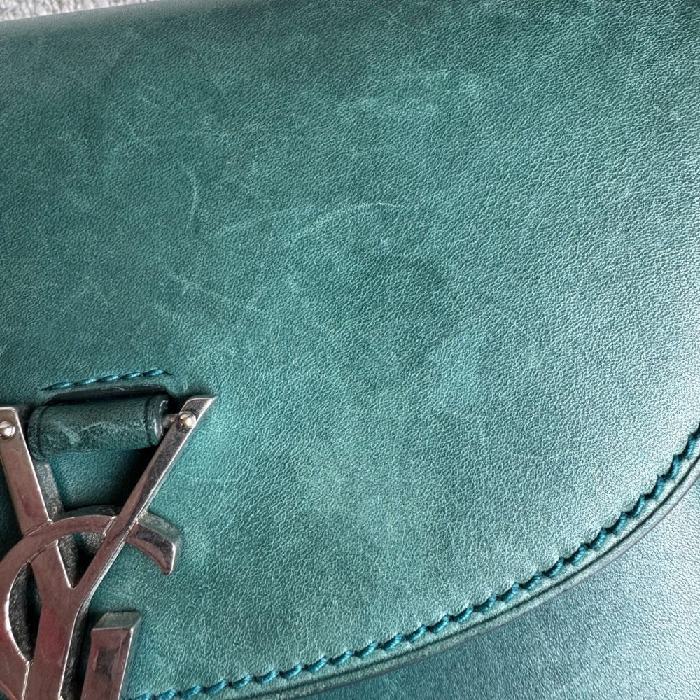 Saint Laurent Kaia Crossbody in Green Leather - Picture 7 of 16
